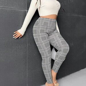 Plus Size Glen Plaid Leggings